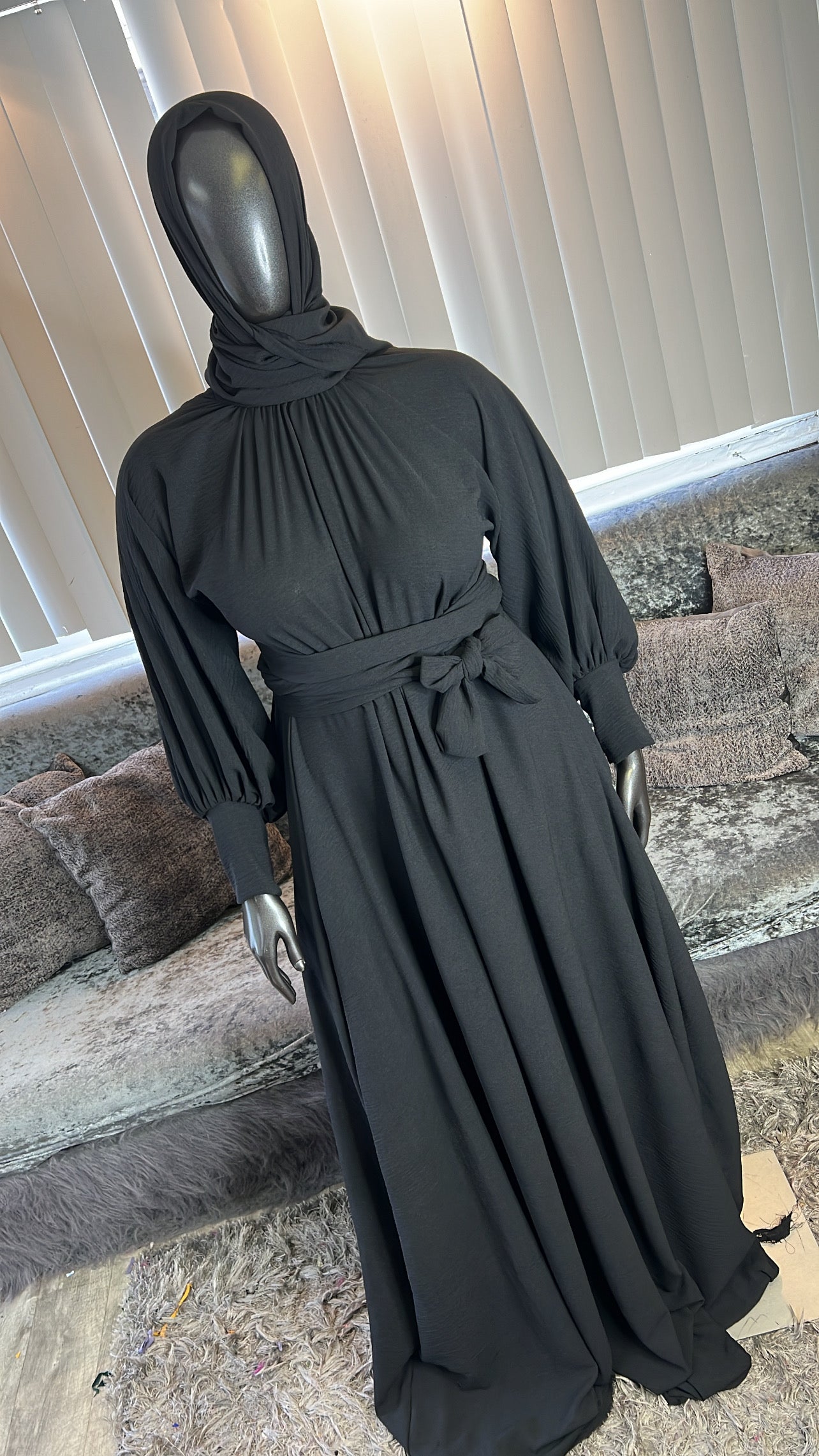 The Summer Regal ~ Blk