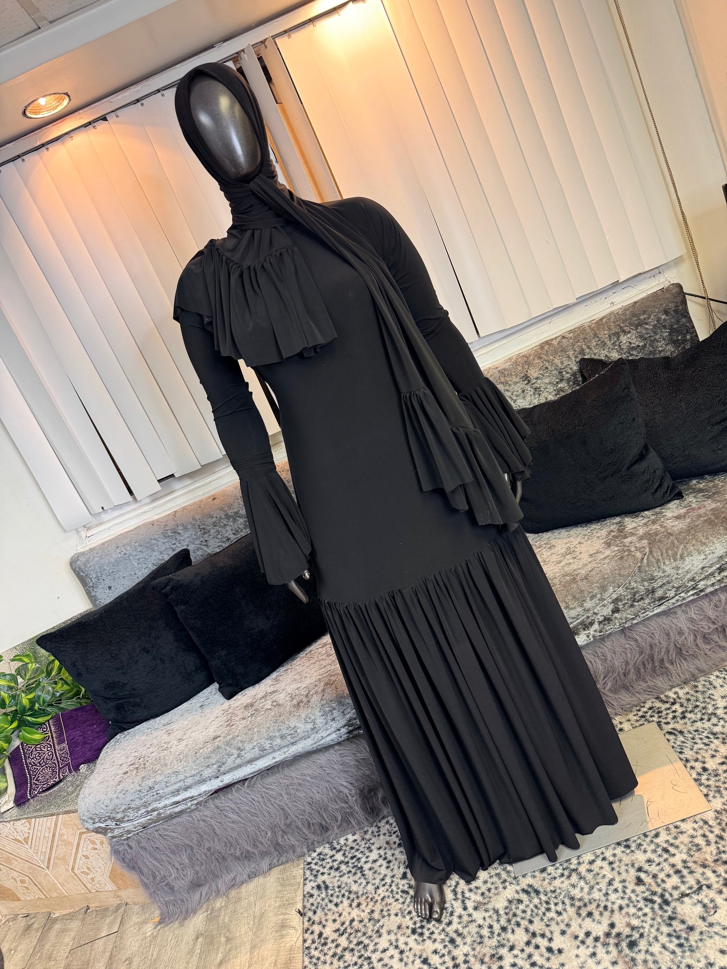 The “Rare Garment “ w/ Belle Kuffs