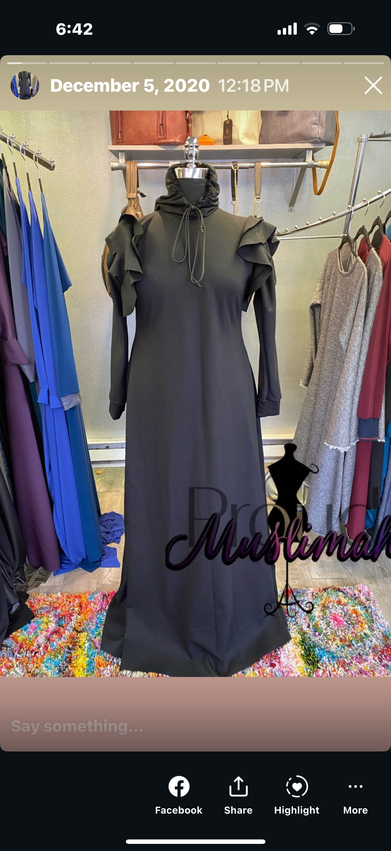 Hooded Ruffled Shoulder ~ Black